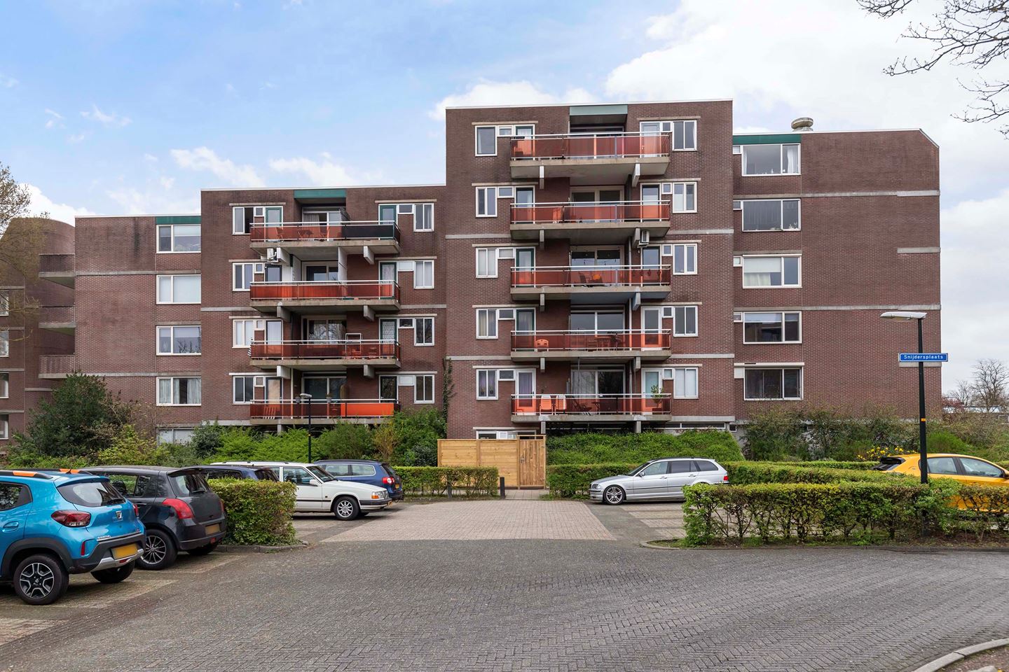 studios for rent on Houtsnijdershorst 122
